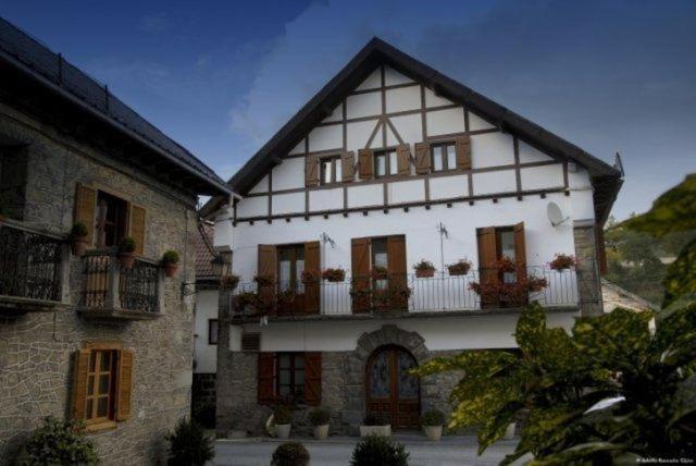 Hostal Casa Sario Jaurrieta المظهر الخارجي الصورة